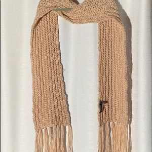 DKNY Long wool scarf